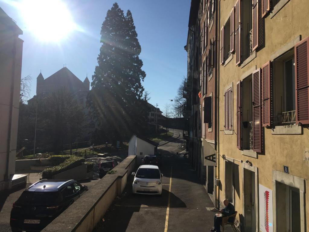 Parking Voiture & Appartement 2Pcs Lausanne Centre Esterno foto